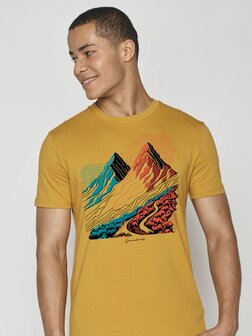 T-shirt met bergen
