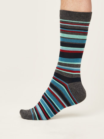 grijze gestreepte sokken