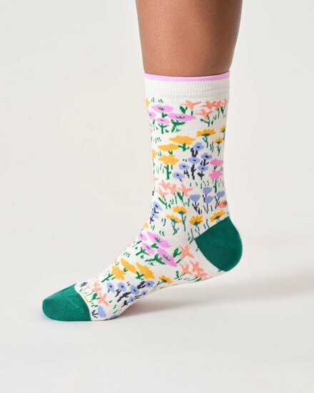 sokken met kleine bloemetjes