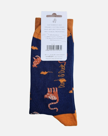 donkerblauwe sokken katten