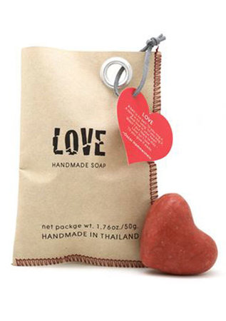 Valentijn hartjes zeep love in cadeauzakje