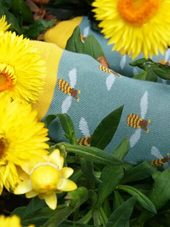 Dames sokken met bijen - lichtblauw