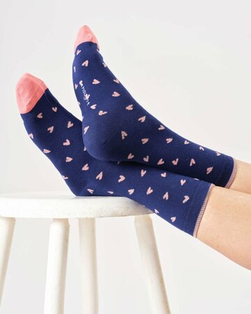 Bamboe sokken dames hartjes – midnight blue