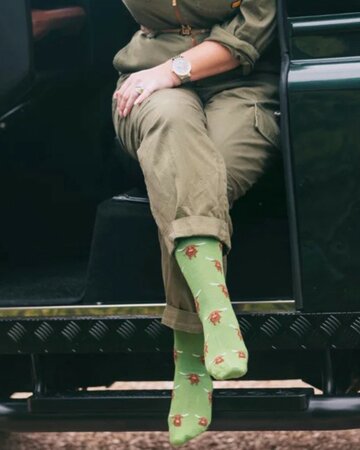 Swole Panda bamboesokken met Schotse hooglanders – groen